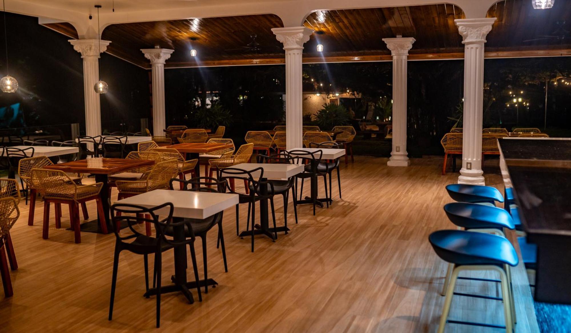 Hotel Los Higuerones Paso Canoas Exterior photo