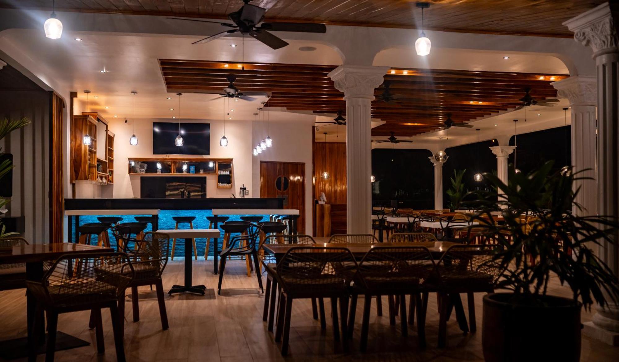 Hotel Los Higuerones Paso Canoas Exterior photo