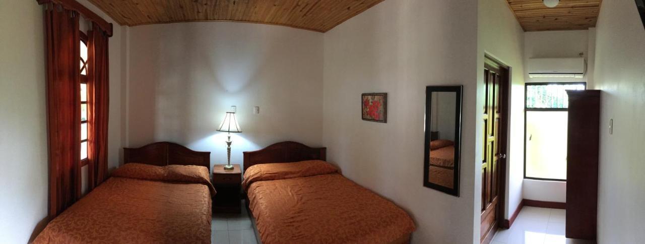 Hotel Los Higuerones Paso Canoas Exterior photo