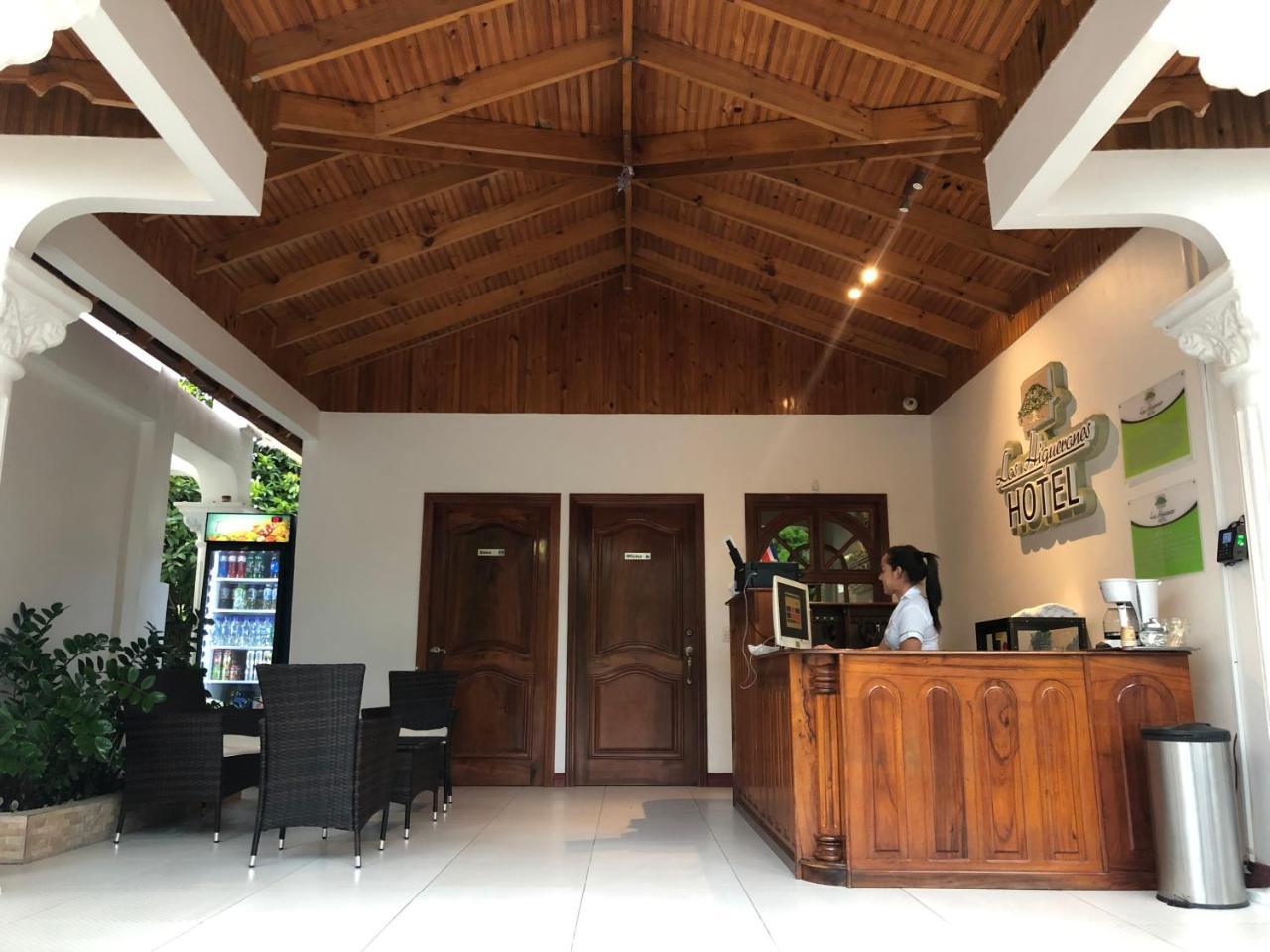 Hotel Los Higuerones Paso Canoas Exterior photo