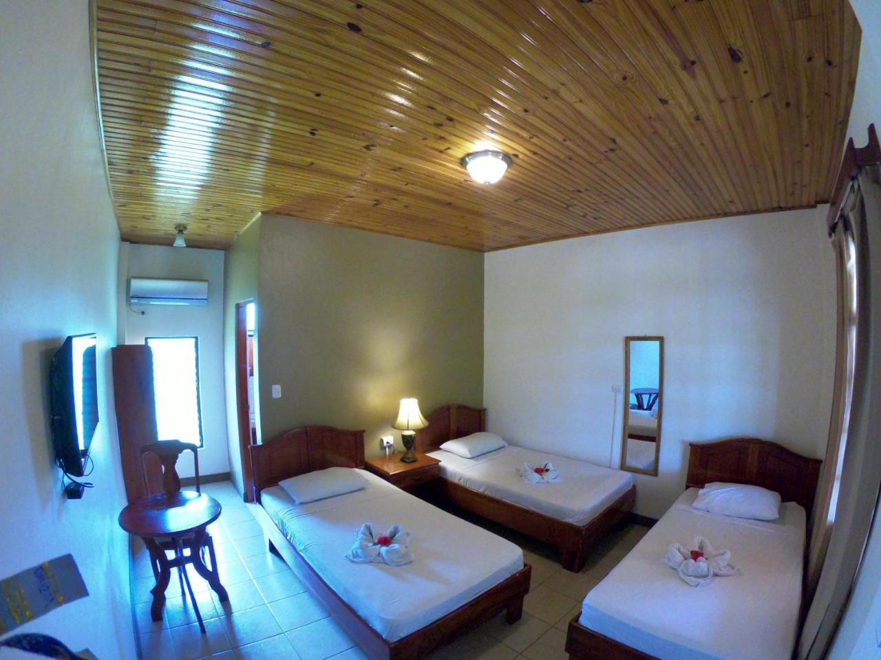Hotel Los Higuerones Paso Canoas Exterior photo