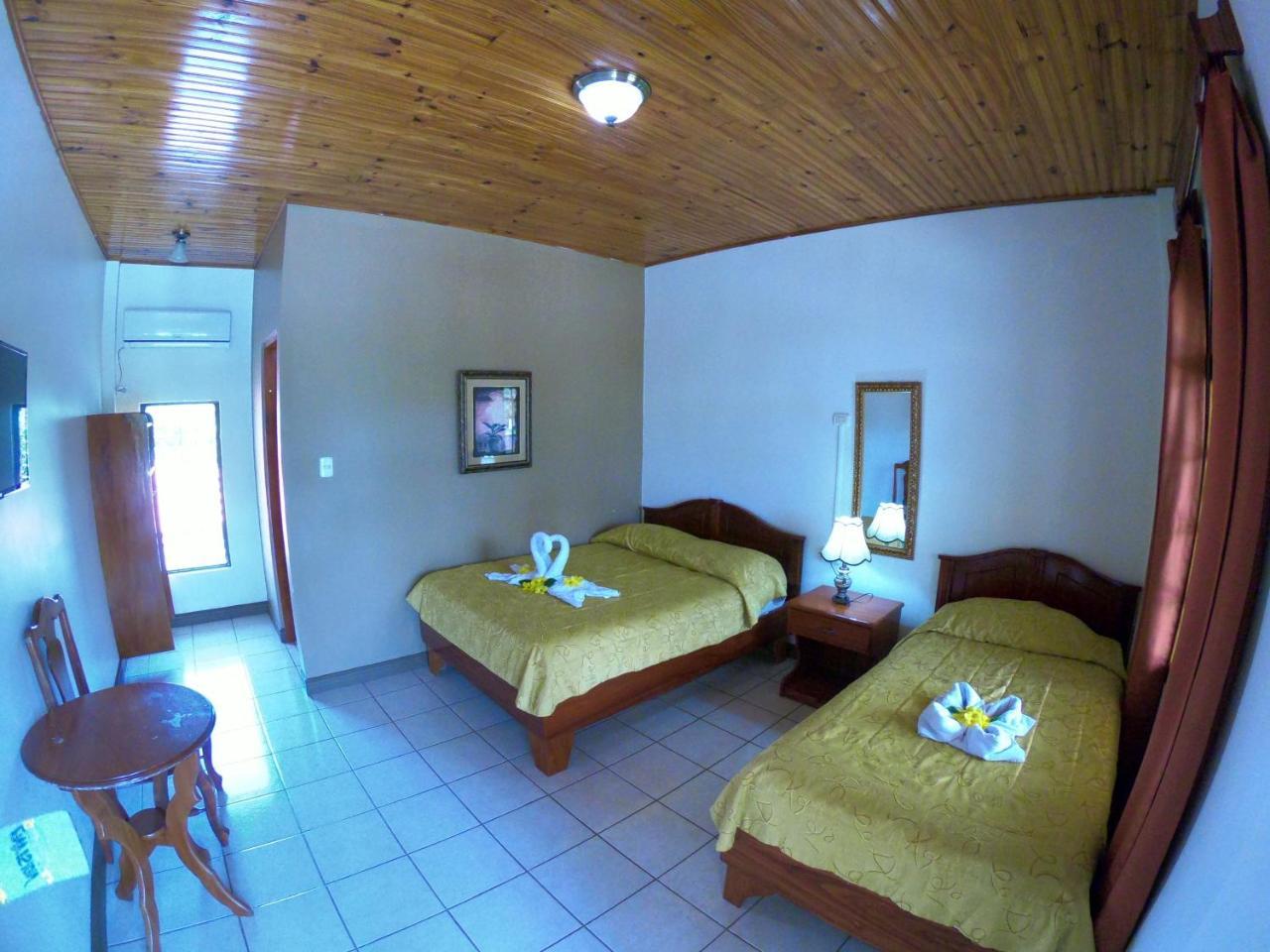 Hotel Los Higuerones Paso Canoas Exterior photo
